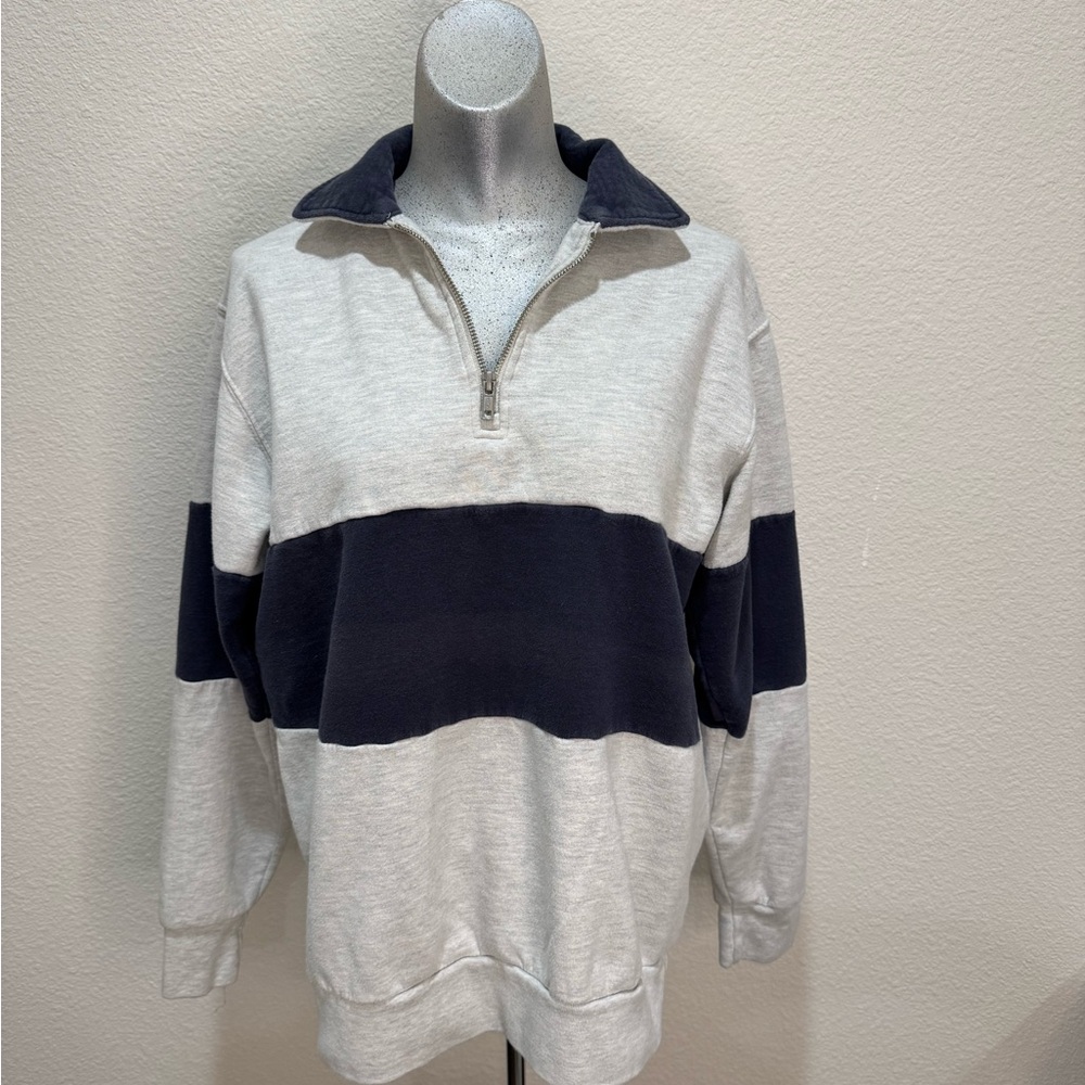 Brandy Melville John Galt Gray and Navy Sweatshirt